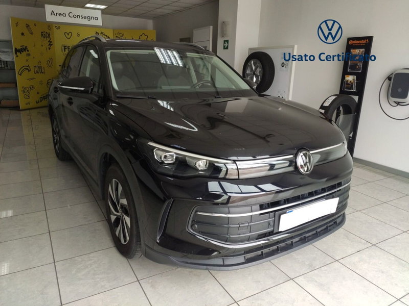 Volkswagen Tiguan 2.0 tdi Edition 150cv dsg del 2024 usata a Benevento