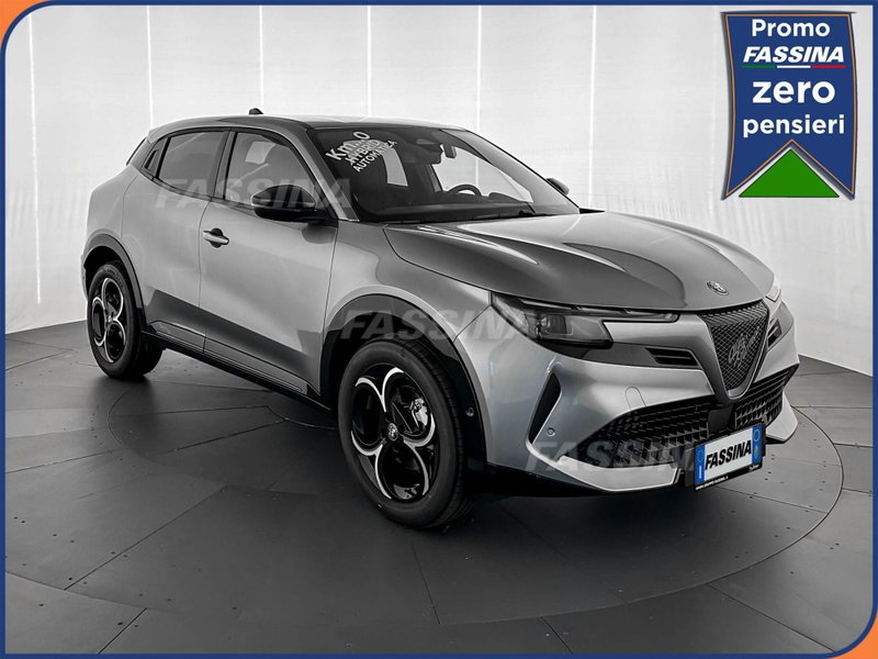 Alfa Romeo Junior 1.2 ibrida Q4 Ti 145cv edct6 nuova a Milano