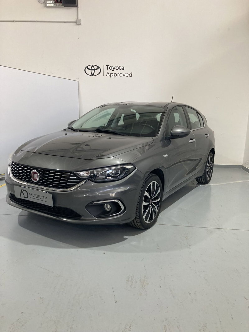 Fiat Tipo Station Wagon Tipo 1.6 Mjt S&S SW Lounge del 2016 usata a Barletta