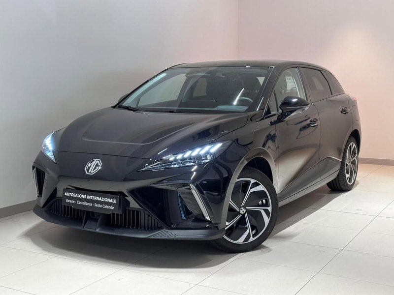 Mg MG4 Premium 64 del 2026 usata a Varese