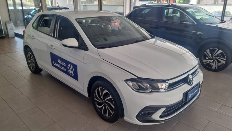Volkswagen Polo 1.0 tsi Life 95cv del 2023 usata a Avezzano
