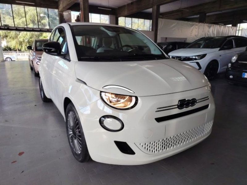 Fiat 500 1.0 hybrid Icon nuova a Cesena