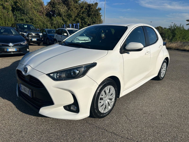 Toyota Yaris 1.5 Hybrid 5 porte Energy del 2022 usata a Piacenza