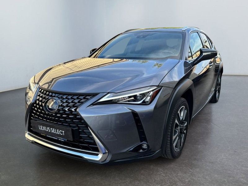 Lexus UX Hybrid Executive del 2019 usata a Modena