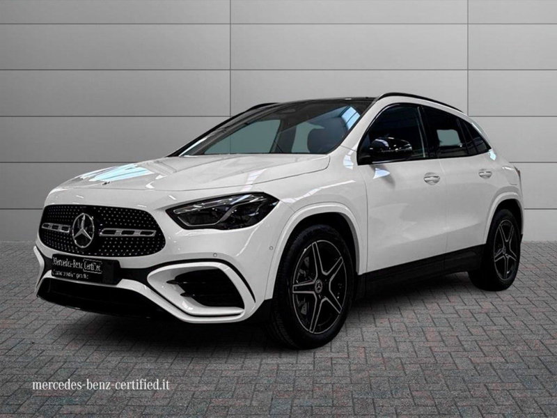Mercedes-Benz GLA SUV 180 d Automatic Premium nuova a Montecosaro