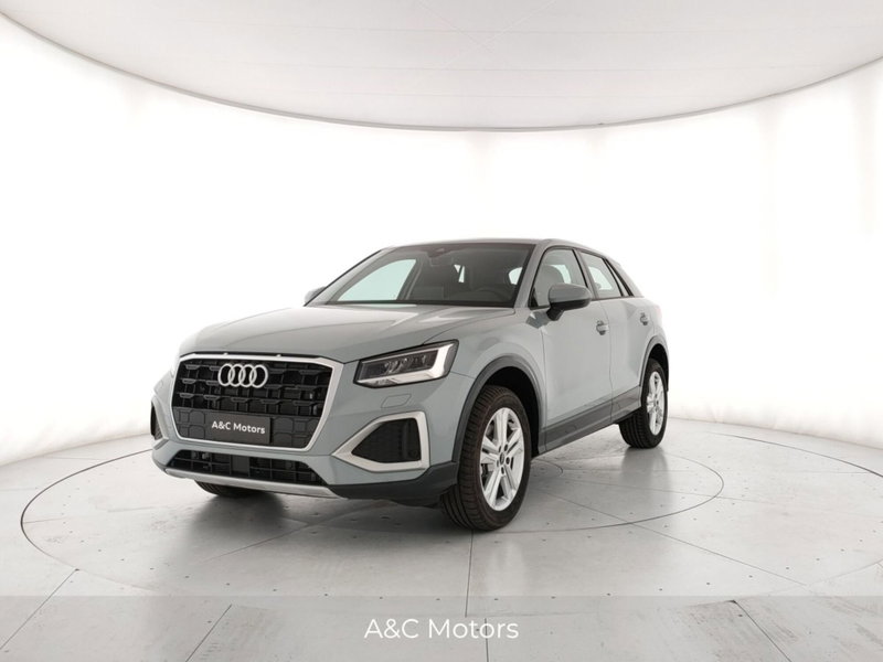 Audi Q2 35 2.0 tdi Business Advanced s-tronic nuova a Pozzuoli