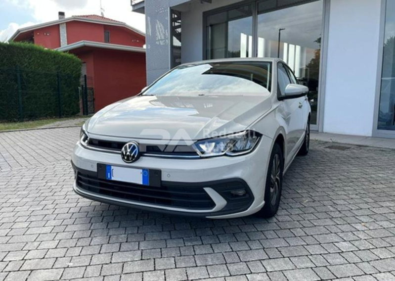 Volkswagen Polo 1.0 tsi Life 95cv del 2023 usata a Casatenovo