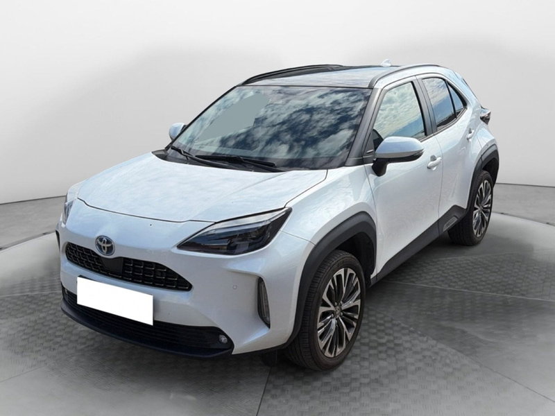 Toyota Yaris Cross 1.5 Hybrid 5p. E-CVT AWD-i Lounge del 2023 usata a Bologna