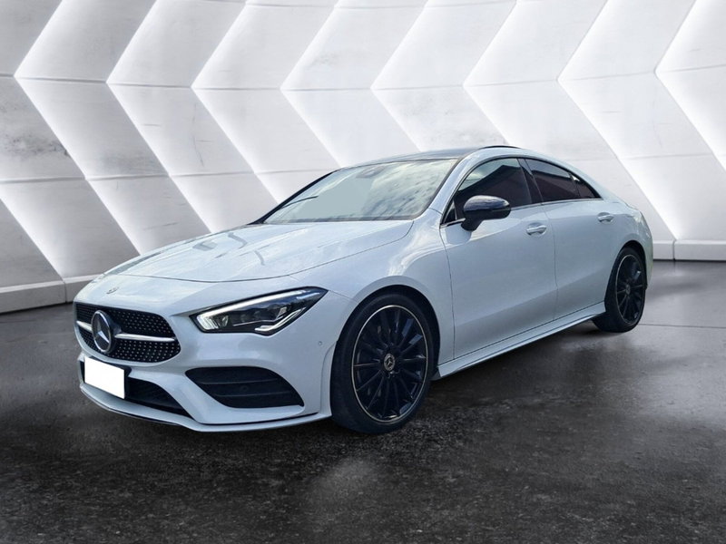 Mercedes-Benz CLA Shooting Brake 200 d Automatic Shooting Brake Premium del 2023 usata a Salerno