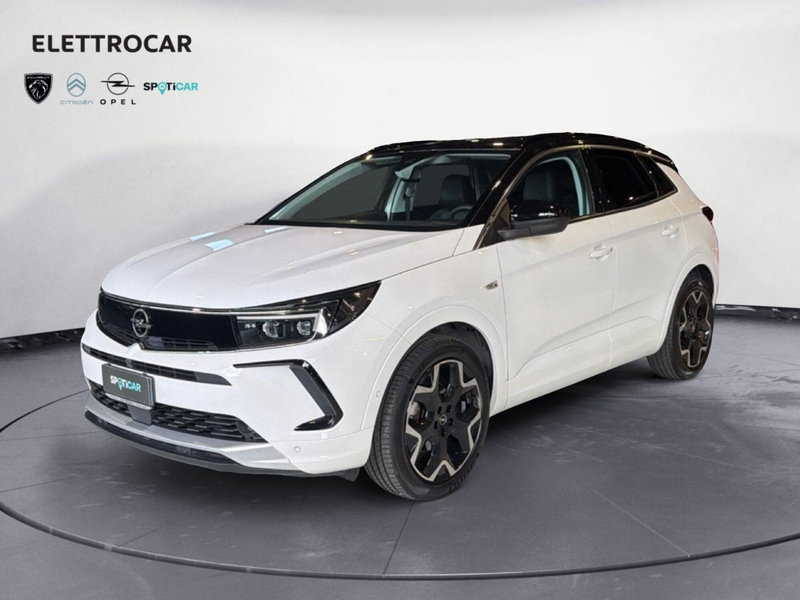 Opel Grandland 1.2 GS s&s 130cv at8 del 2024 usata a Bassano del Grappa