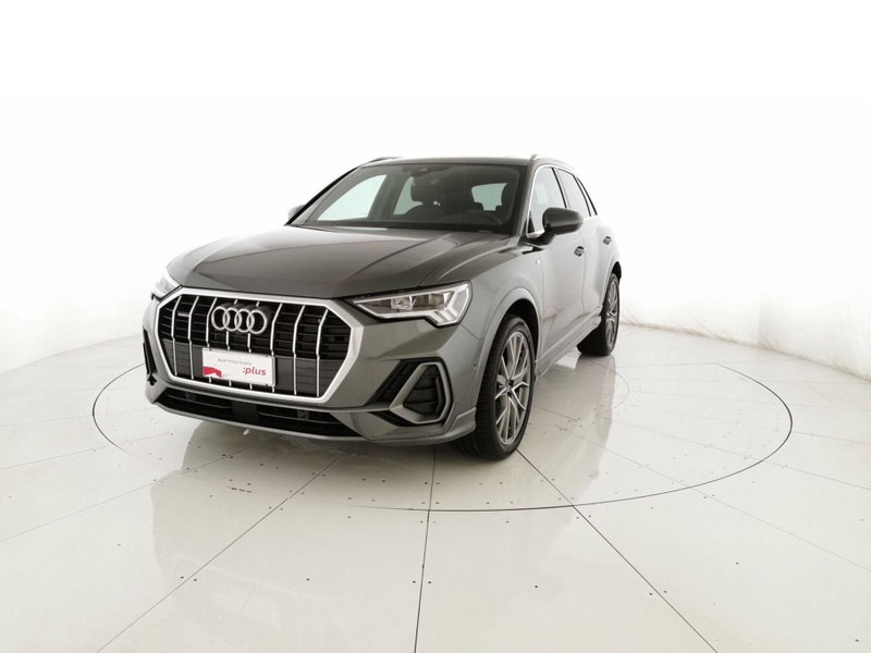 Audi Q3 40 2.0 tdi S line edition quattro 193cv s-tronic del 2024 usata a Roma