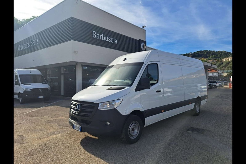 Mercedes-Benz Sprinter 319 rwd 2.0 cdi F 43L/35 H2 Select 9G-tronic nuova a Montesilvano